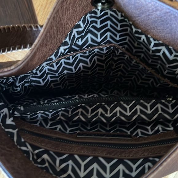 Handbag - Picture 8 of 9